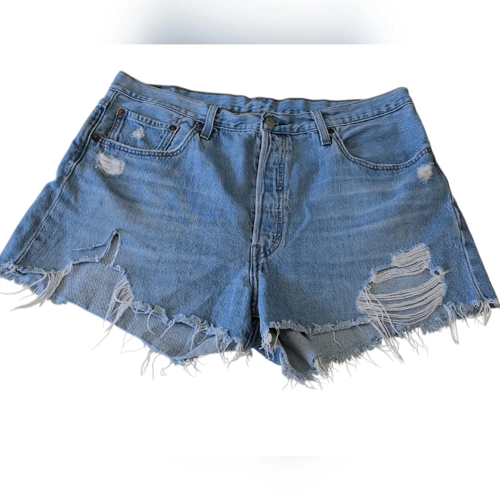 Levis stylish light